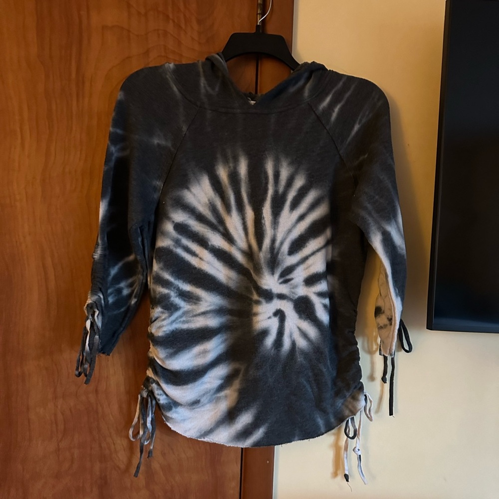 Young Fabulous & Broke hoodie